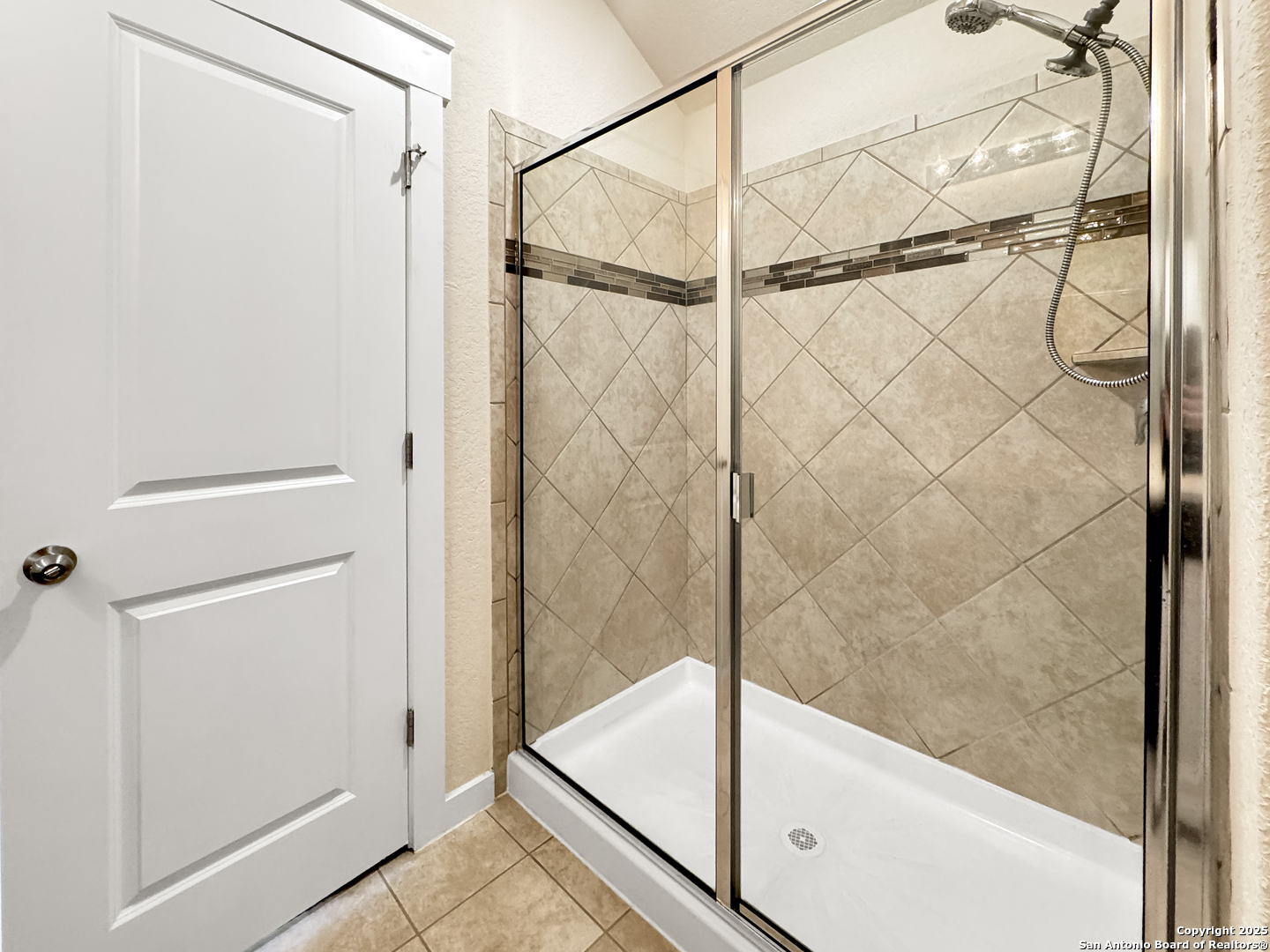4351 W Vasquez Circle Converse TX 78109