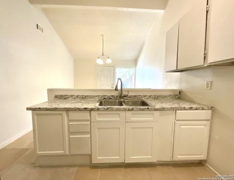 7237 Glen Bay San Antonio TX 78239