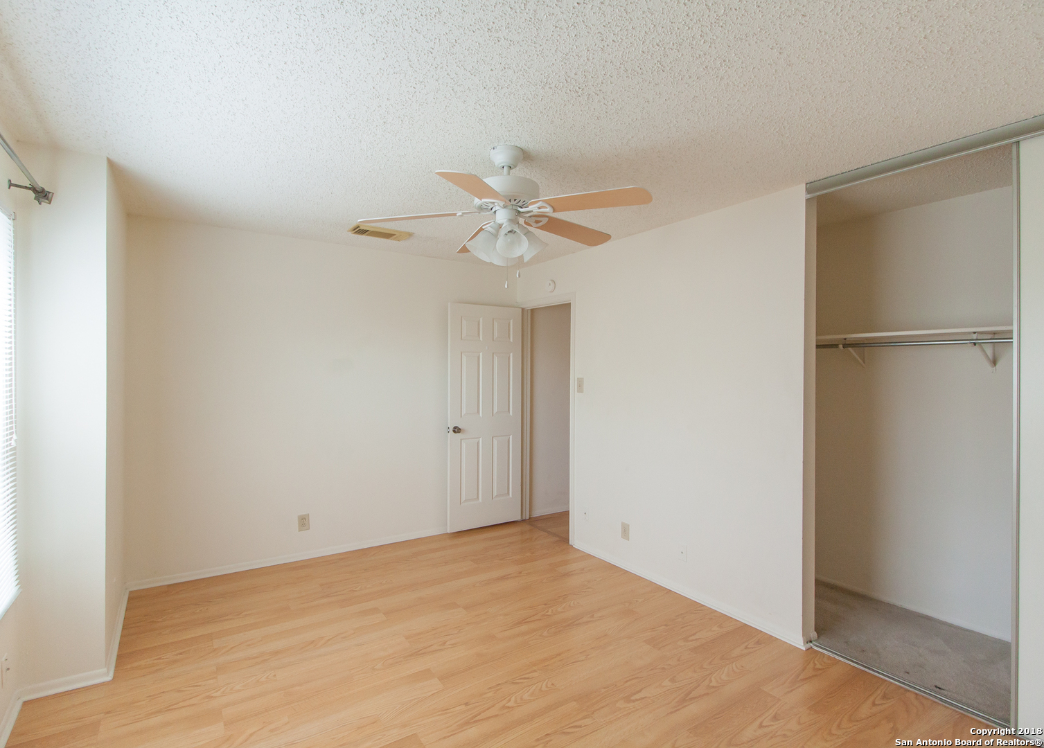 7054 Autumn Park San Antonio TX 78249