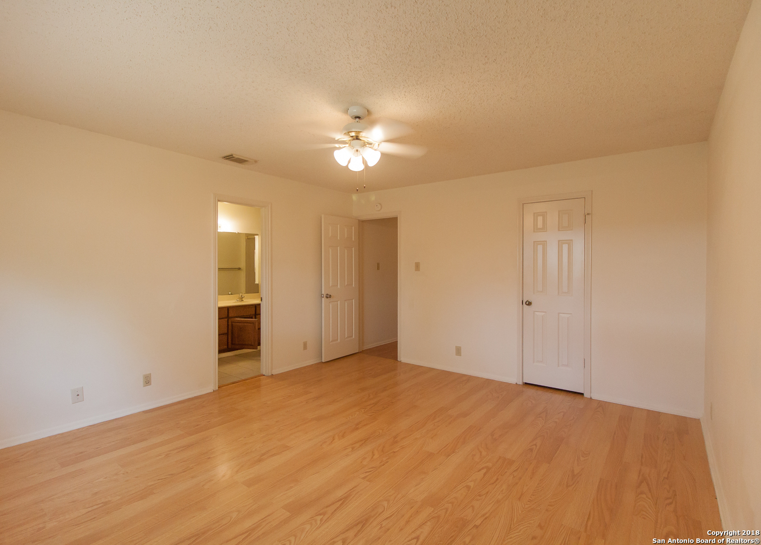 7054 Autumn Park San Antonio TX 78249