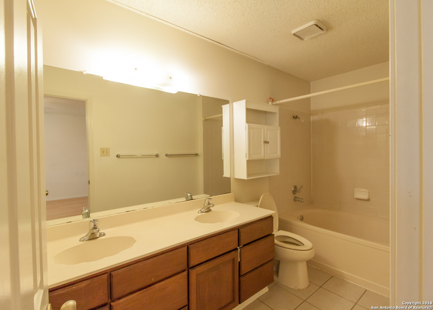 7054 Autumn Park San Antonio TX 78249