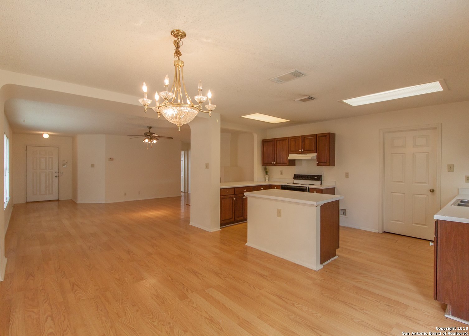 7054 Autumn Park San Antonio TX 78249