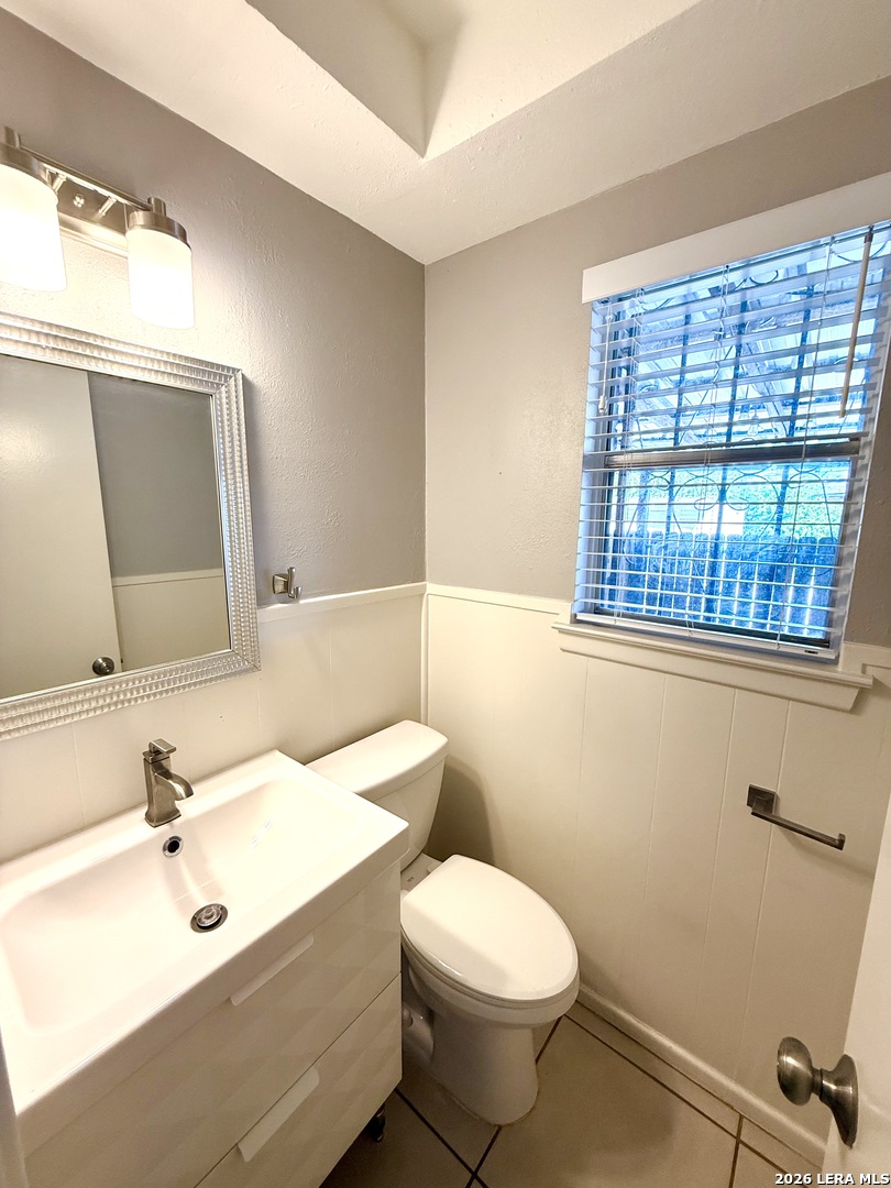 125 E Silver Sands San Antonio TX 78216