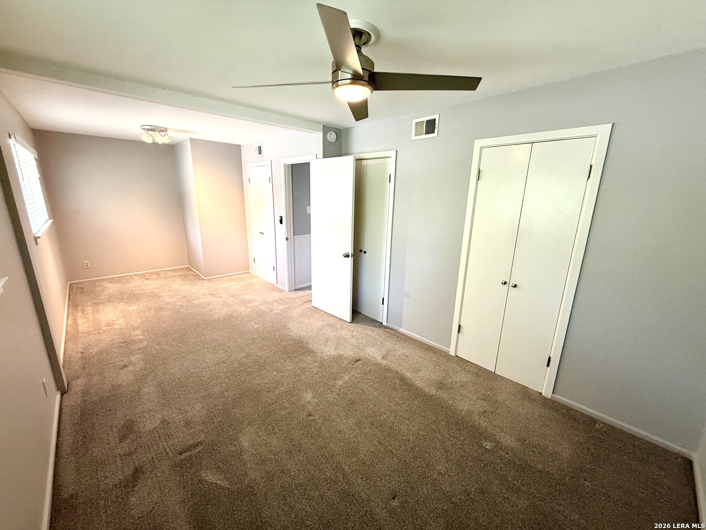 125 E Silver Sands San Antonio TX 78216