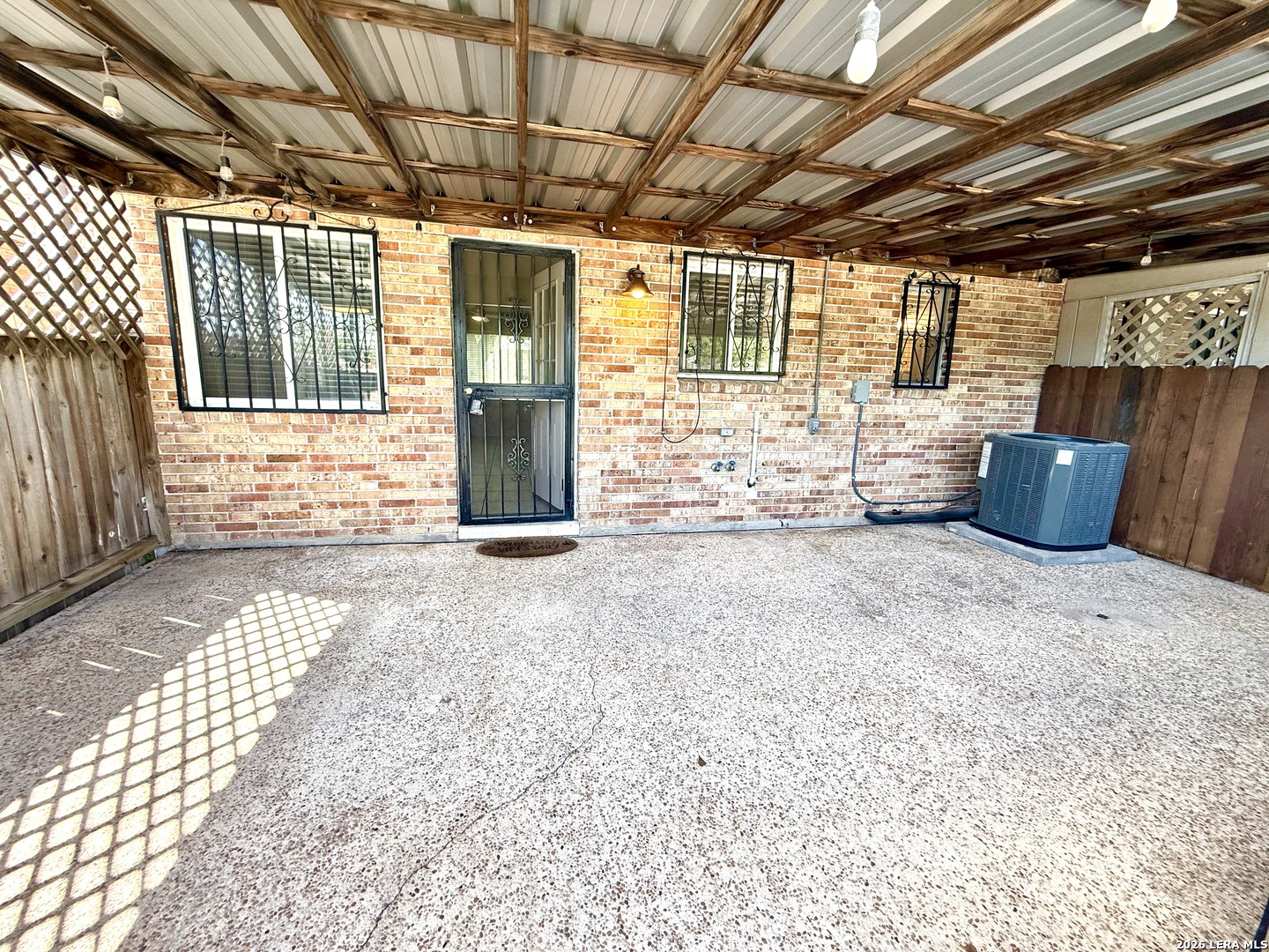 125 E Silver Sands San Antonio TX 78216