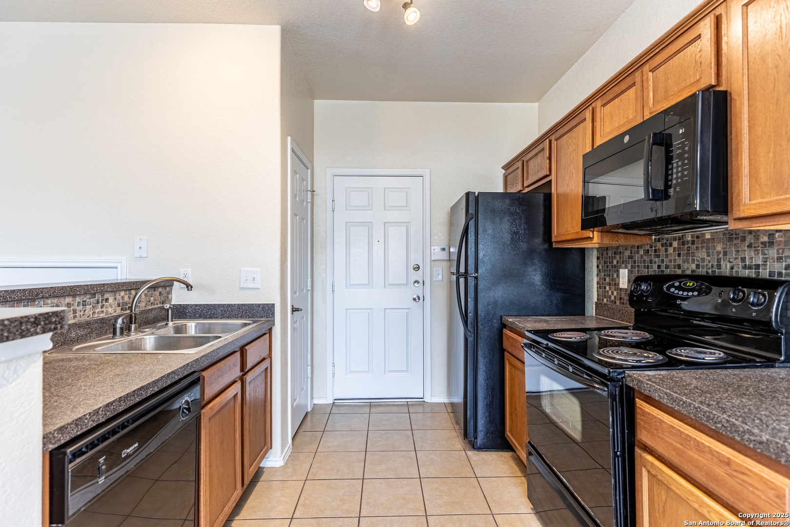 6403 Heathers Run San Antonio TX 78227