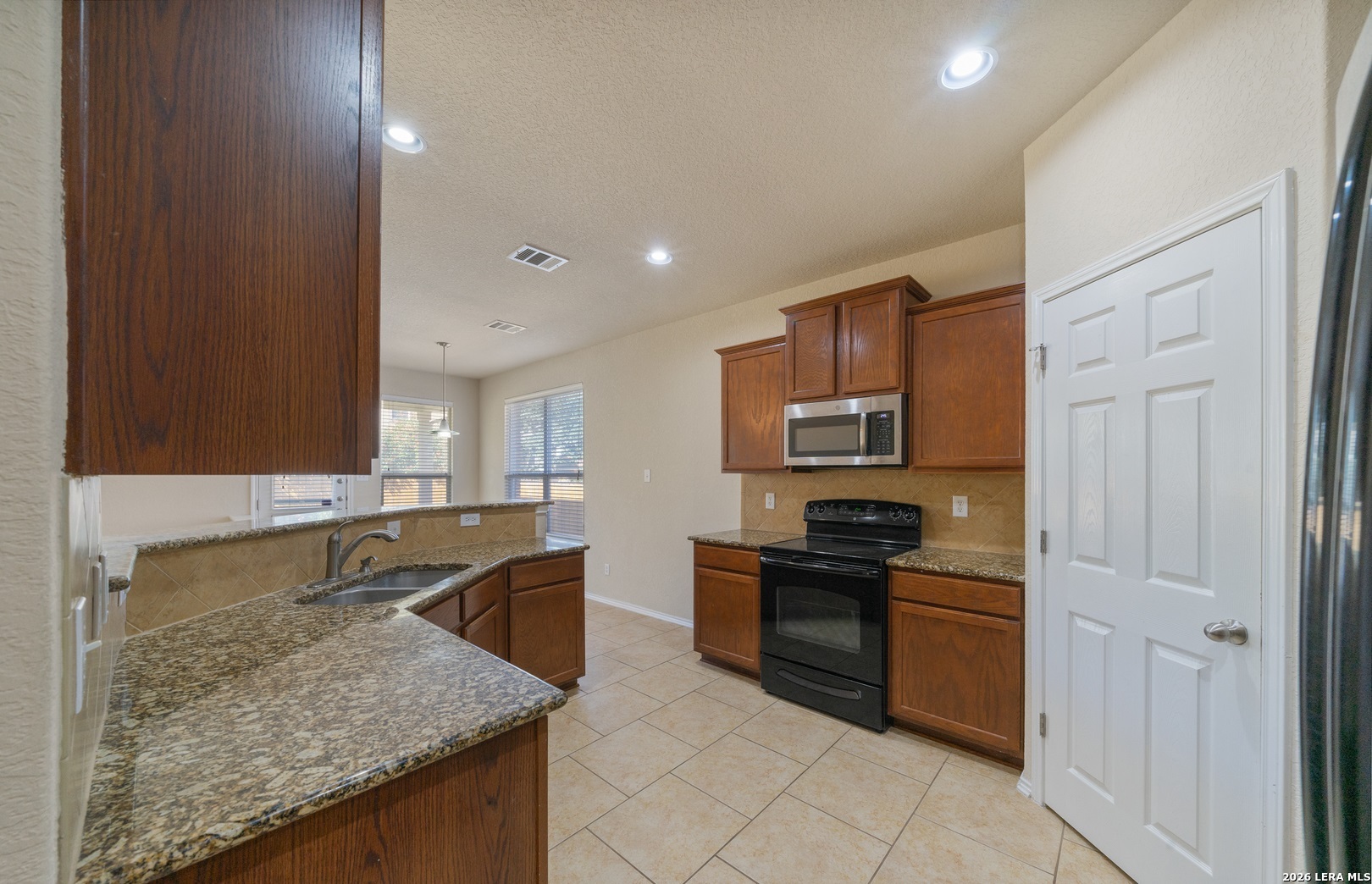 2725 Sterling Way Schertz TX 78108