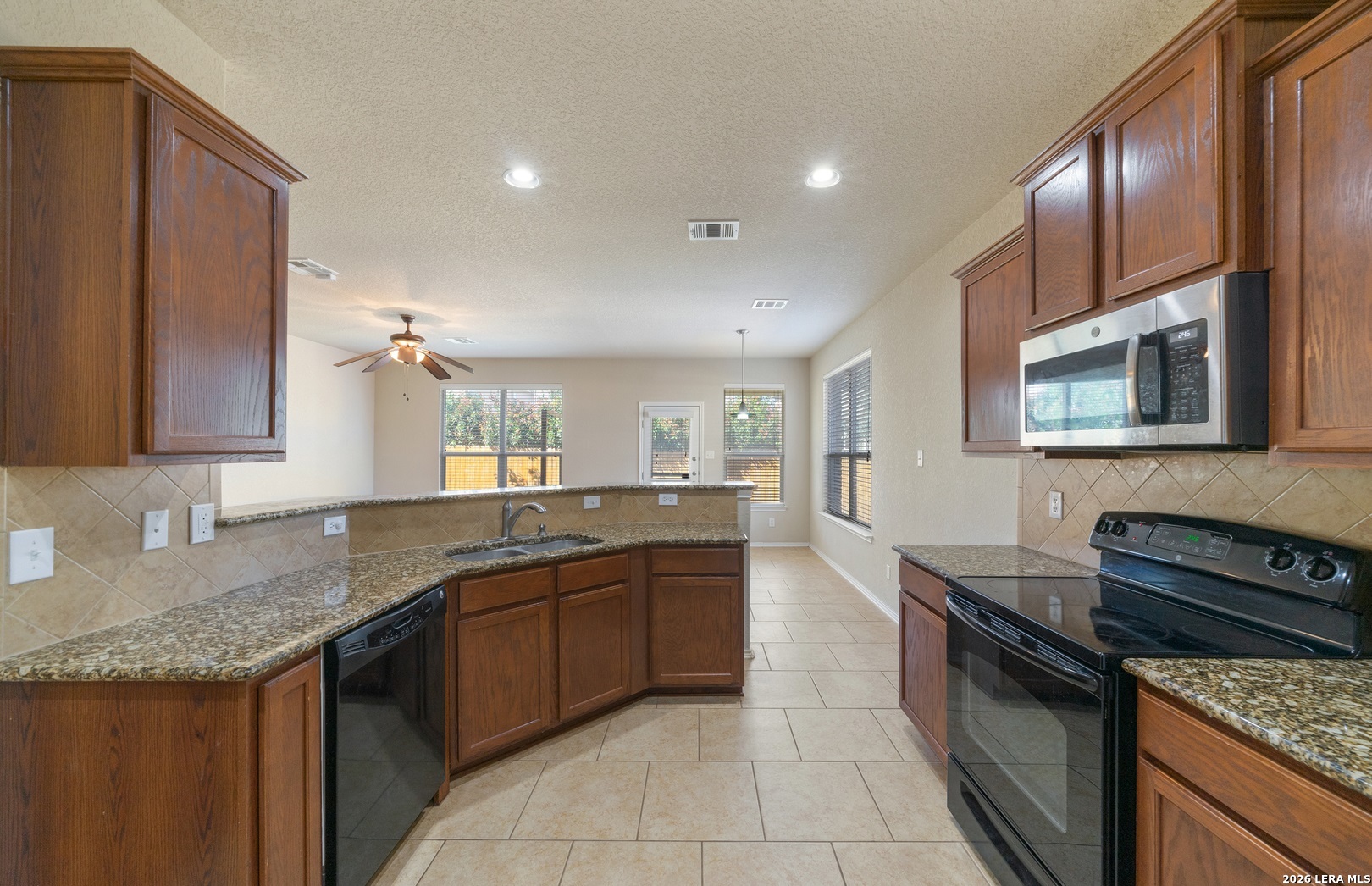 2725 Sterling Way Schertz TX 78108