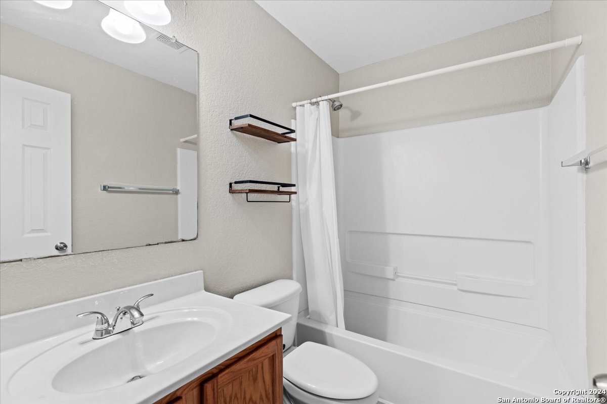 342 Fontana Albero San Antonio TX 78253