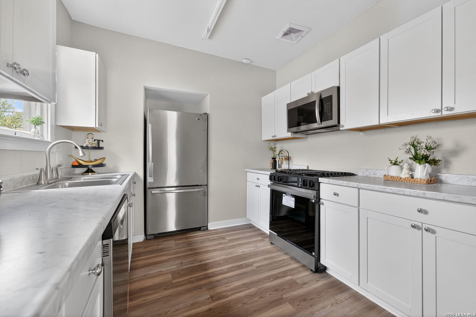 1823 Edison Drive San Antonio TX 78201