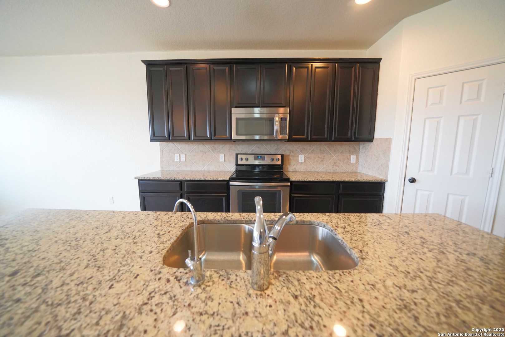 3730 Acorn Place Selma TX 78154