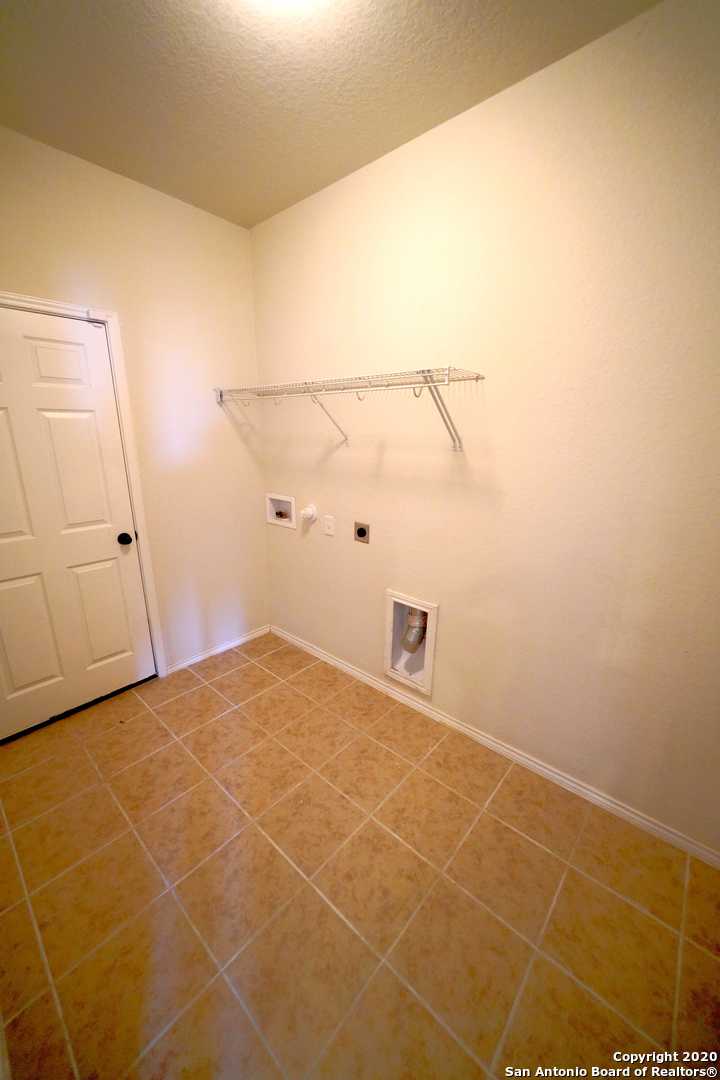 3730 Acorn Place Selma TX 78154