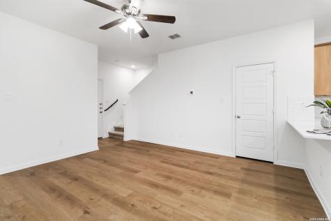 15526 Suess Hill San Antonio TX 78253