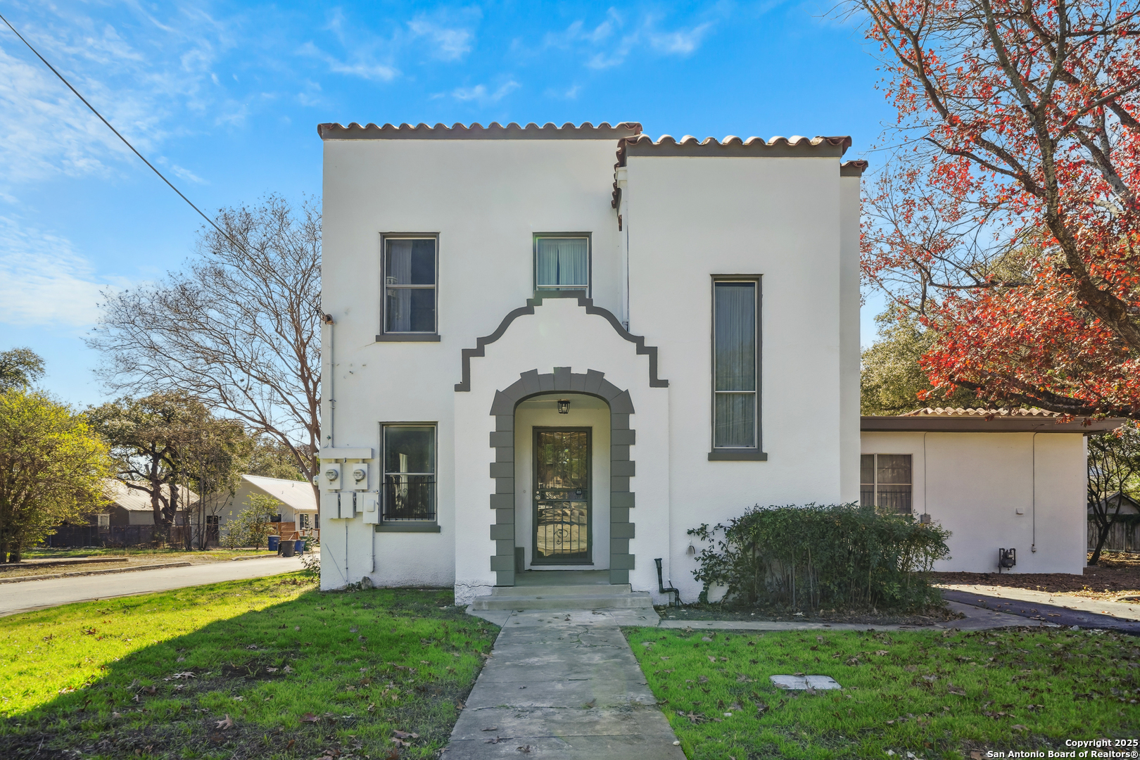 326 E Mistletoe Avenue San Antonio TX 78212