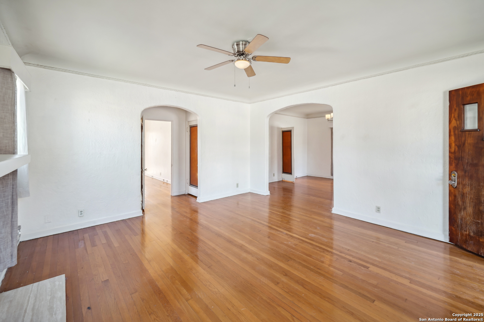 326 E Mistletoe Avenue San Antonio TX 78212