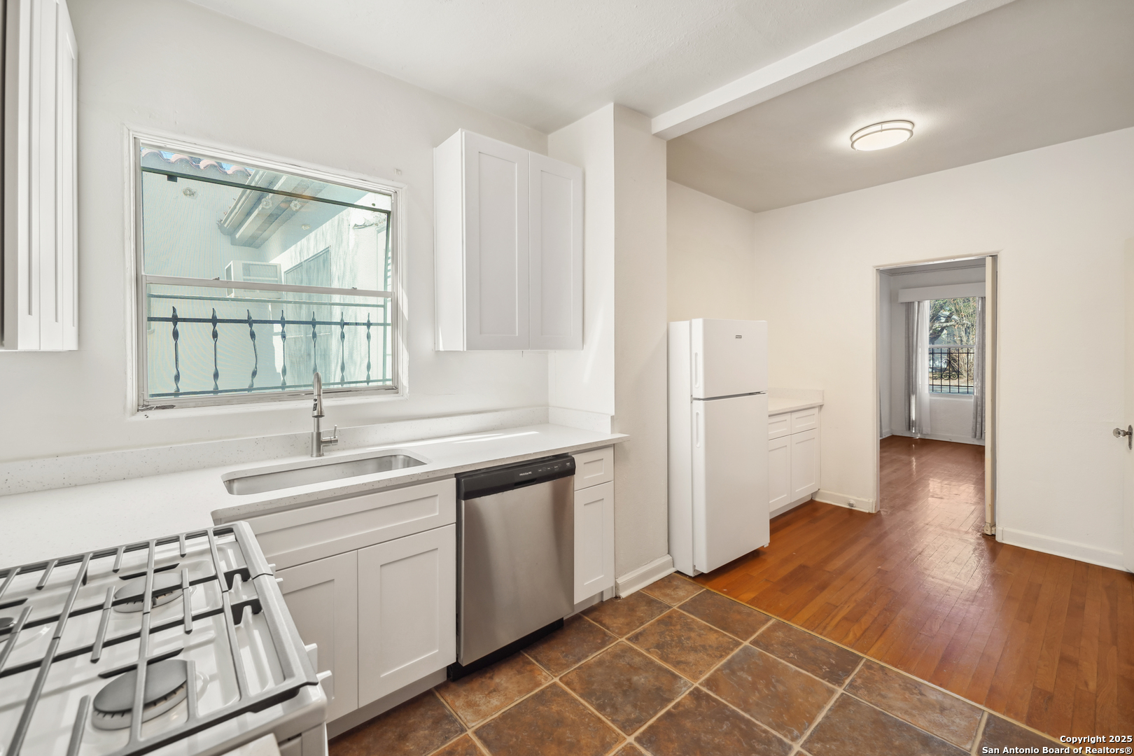 326 E Mistletoe Avenue San Antonio TX 78212