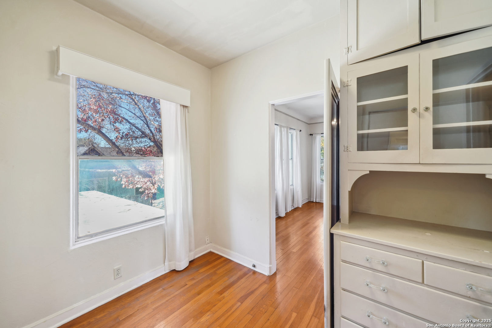 326 E Mistletoe Avenue San Antonio TX 78212