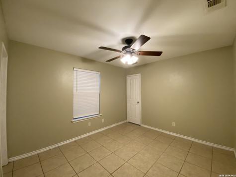 1411 Martin Pleasanton TX 78064