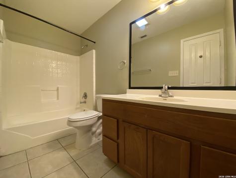 1411 Martin Pleasanton TX 78064