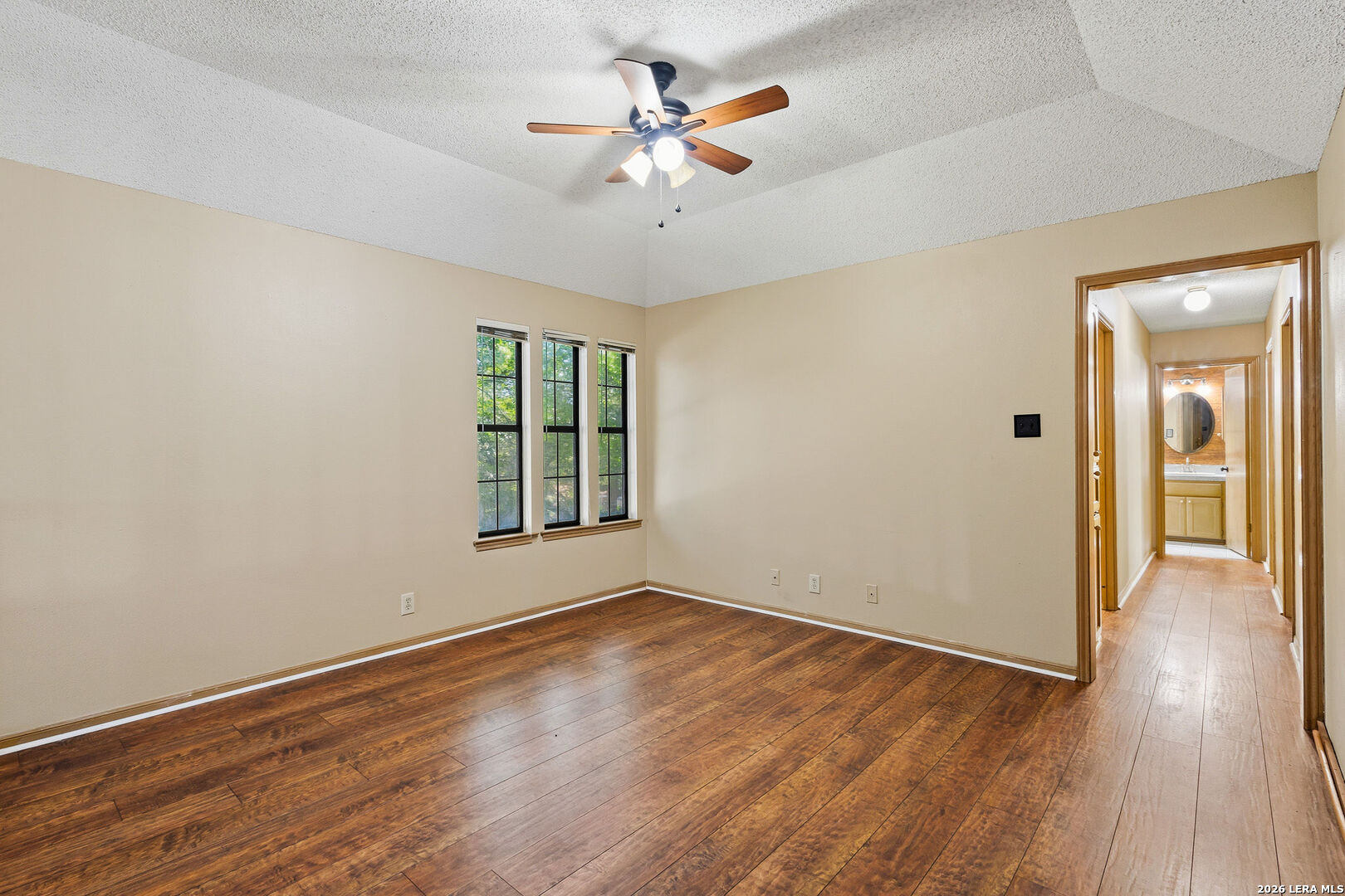 8911 Shady Leaf San Antonio TX 78254