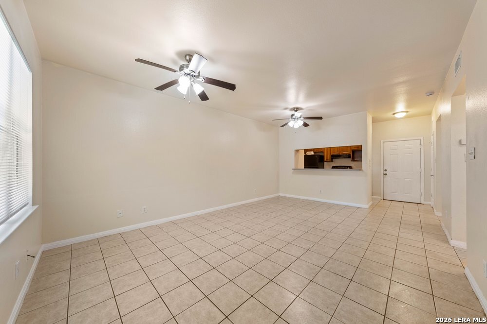 518 Dukeway Universal City TX 78148