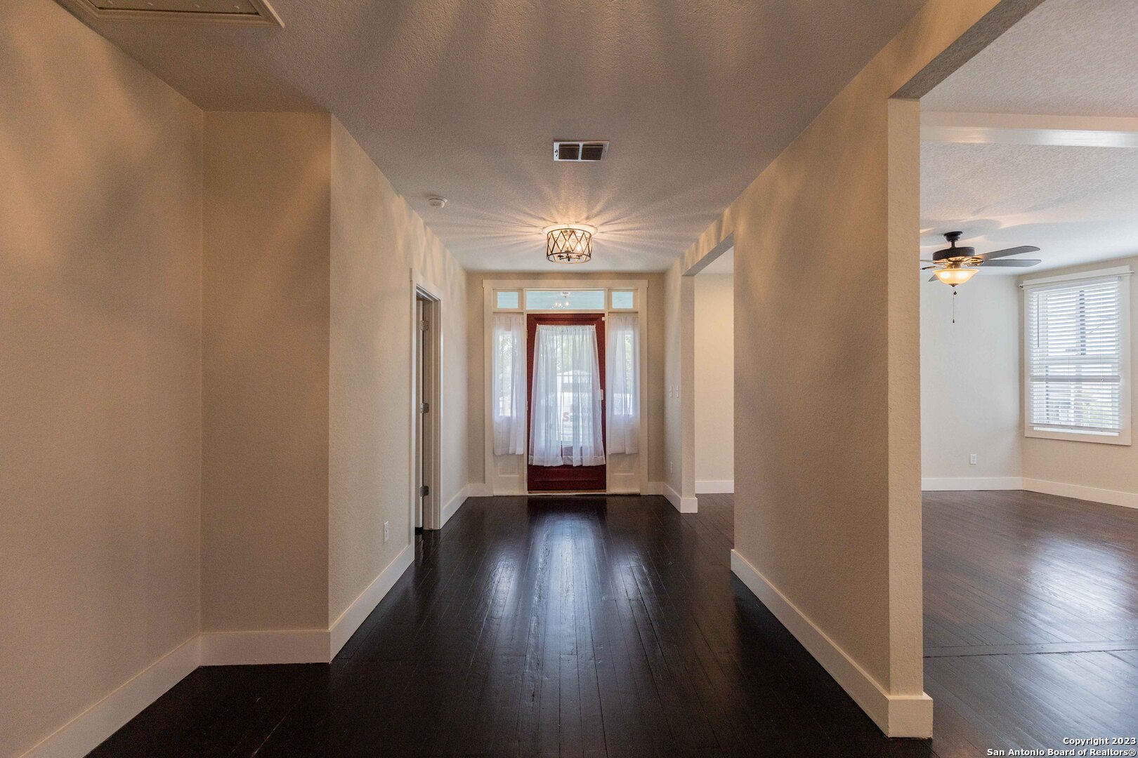 1121 E Crockett Street San Antonio TX 78202