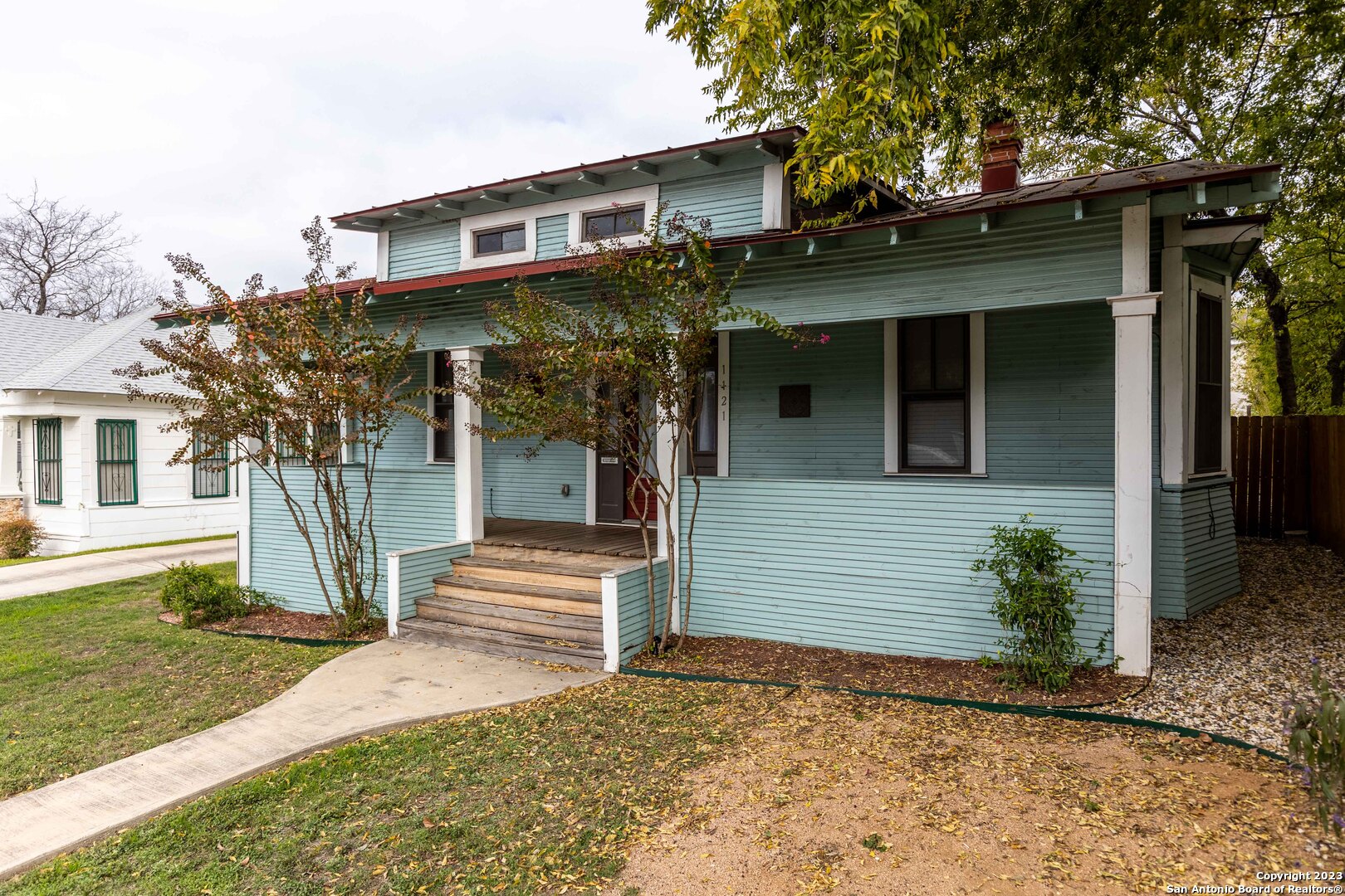 1121 E Crockett Street San Antonio TX 78202