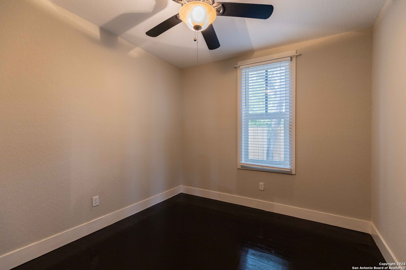 1121 E Crockett Street San Antonio TX 78202