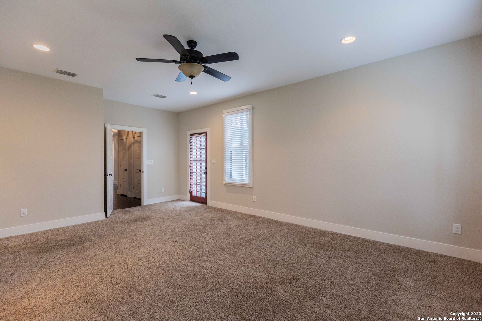 1121 E Crockett Street San Antonio TX 78202