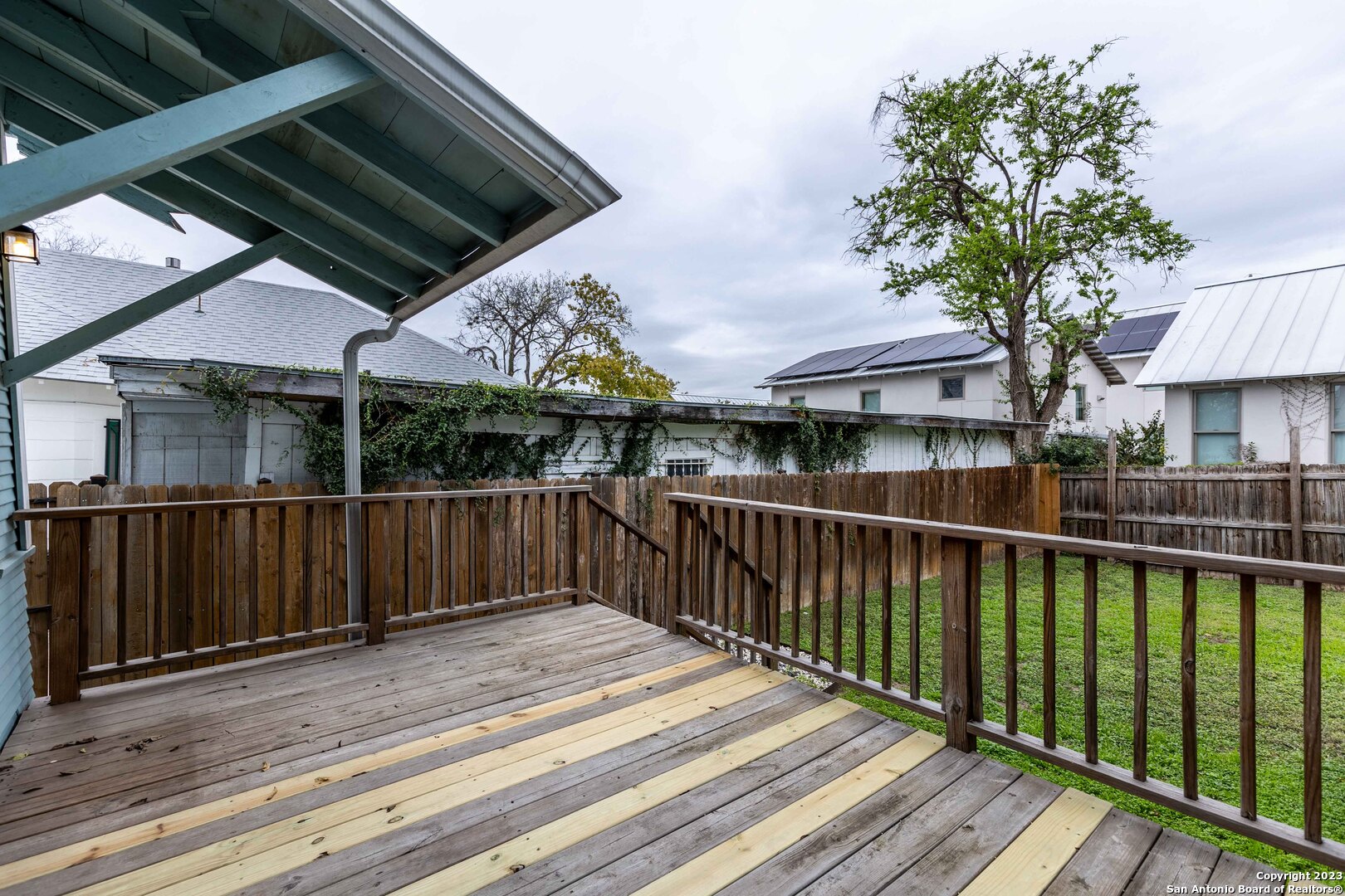 1121 E Crockett Street San Antonio TX 78202