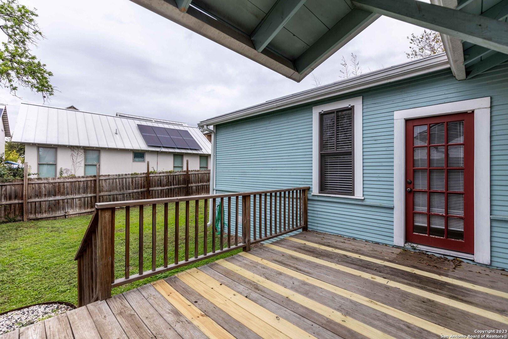 1121 E Crockett Street San Antonio TX 78202