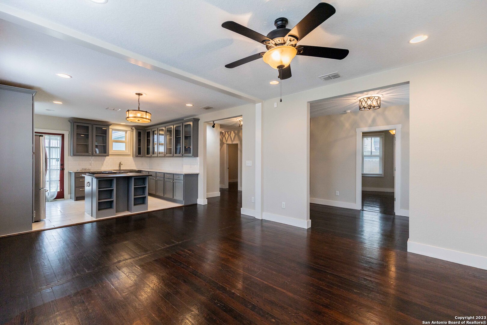 1121 E Crockett Street San Antonio TX 78202
