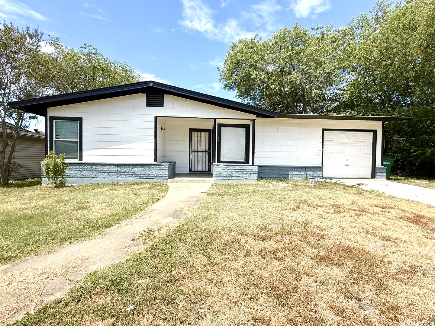 307 Hartline San Antonio TX 78218