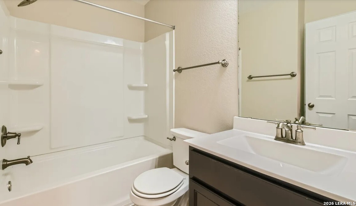 1511 Overlook Bank San Antonio TX 78245