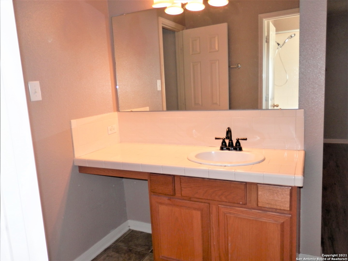 302 Renee Drive Converse TX 78109