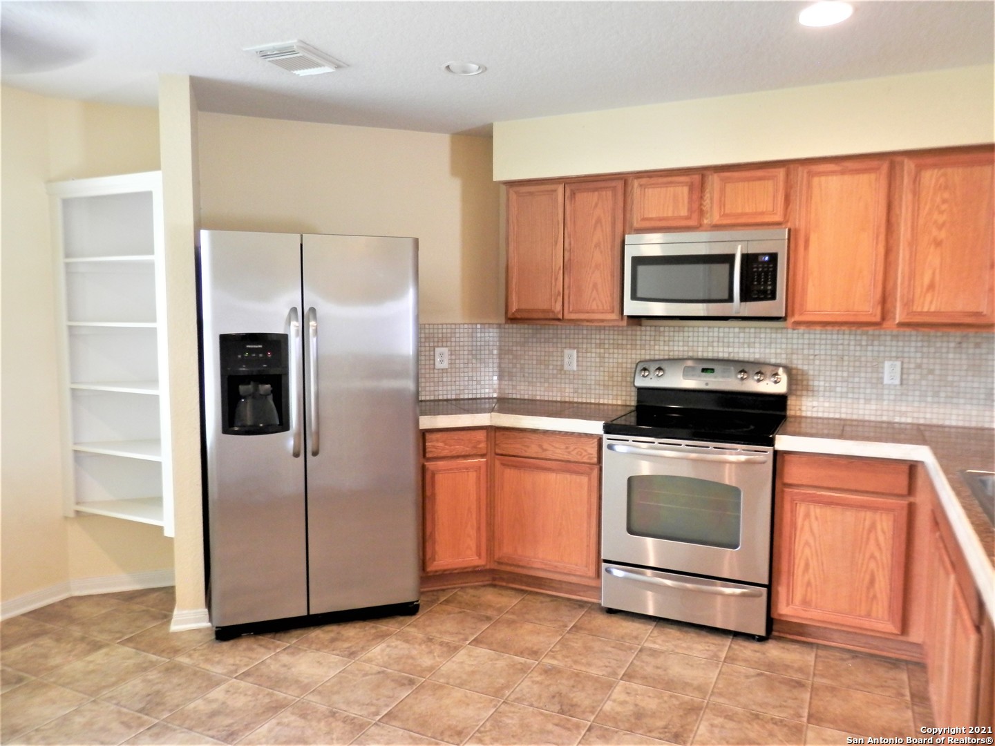 302 Renee Drive Converse TX 78109