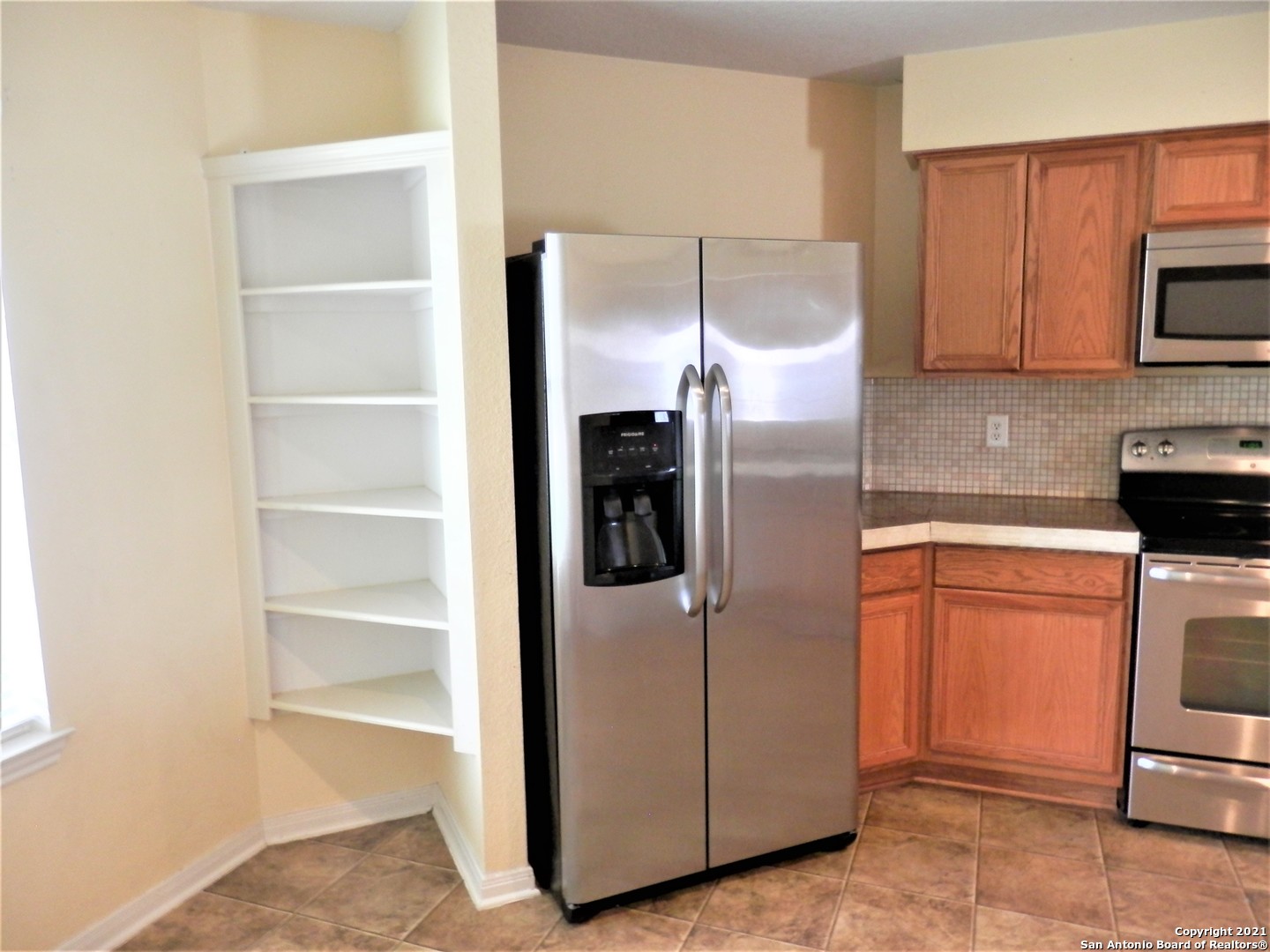 302 Renee Drive Converse TX 78109