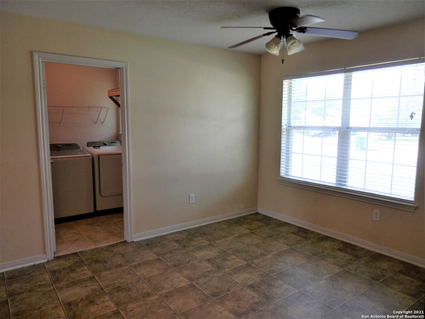 302 Renee Drive Converse TX 78109