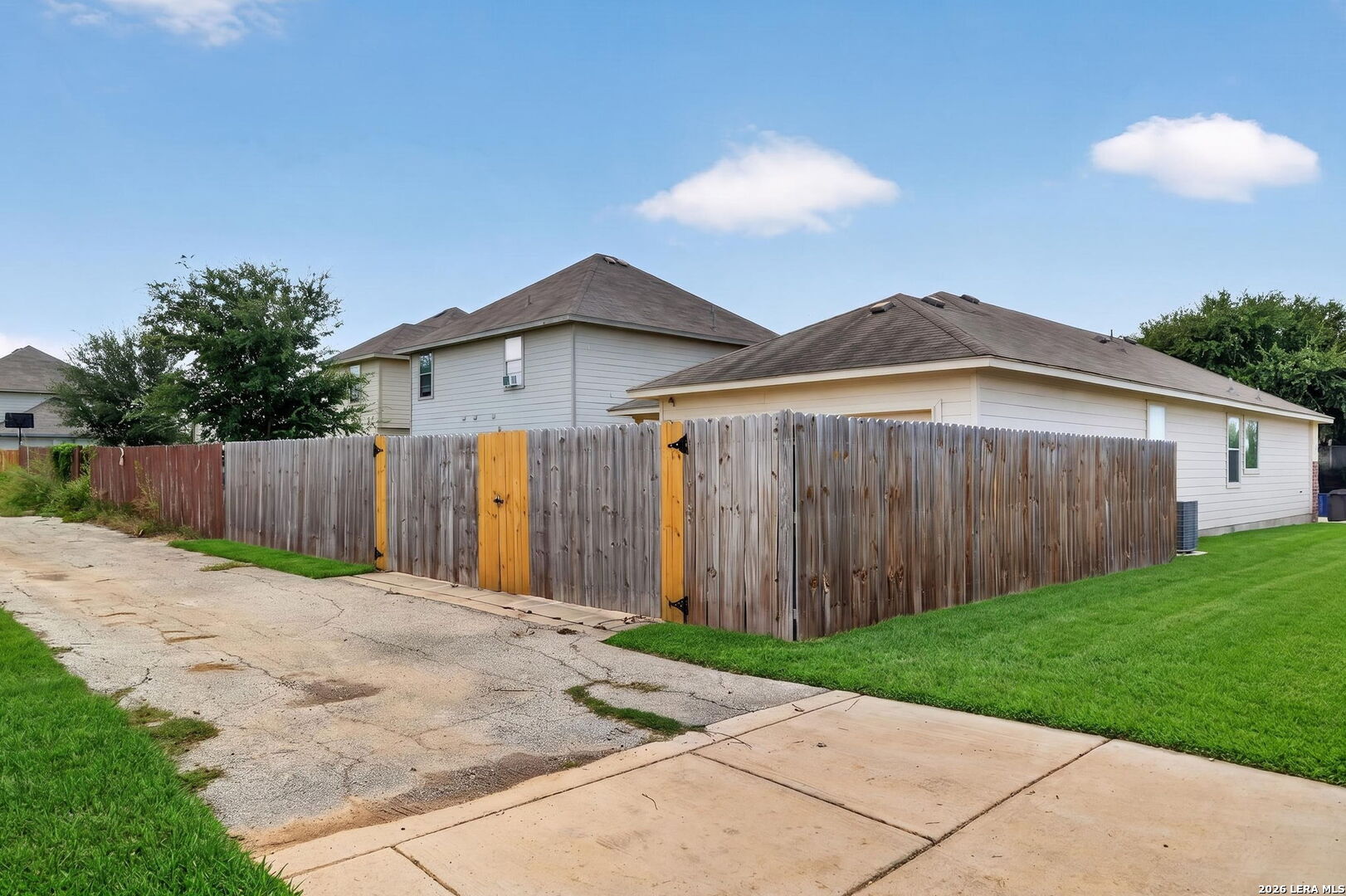 2119 Catfish Pond San Antonio TX 78224