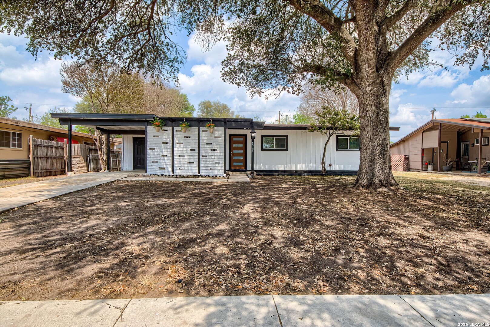 5027 Village Crest San Antonio TX 78218