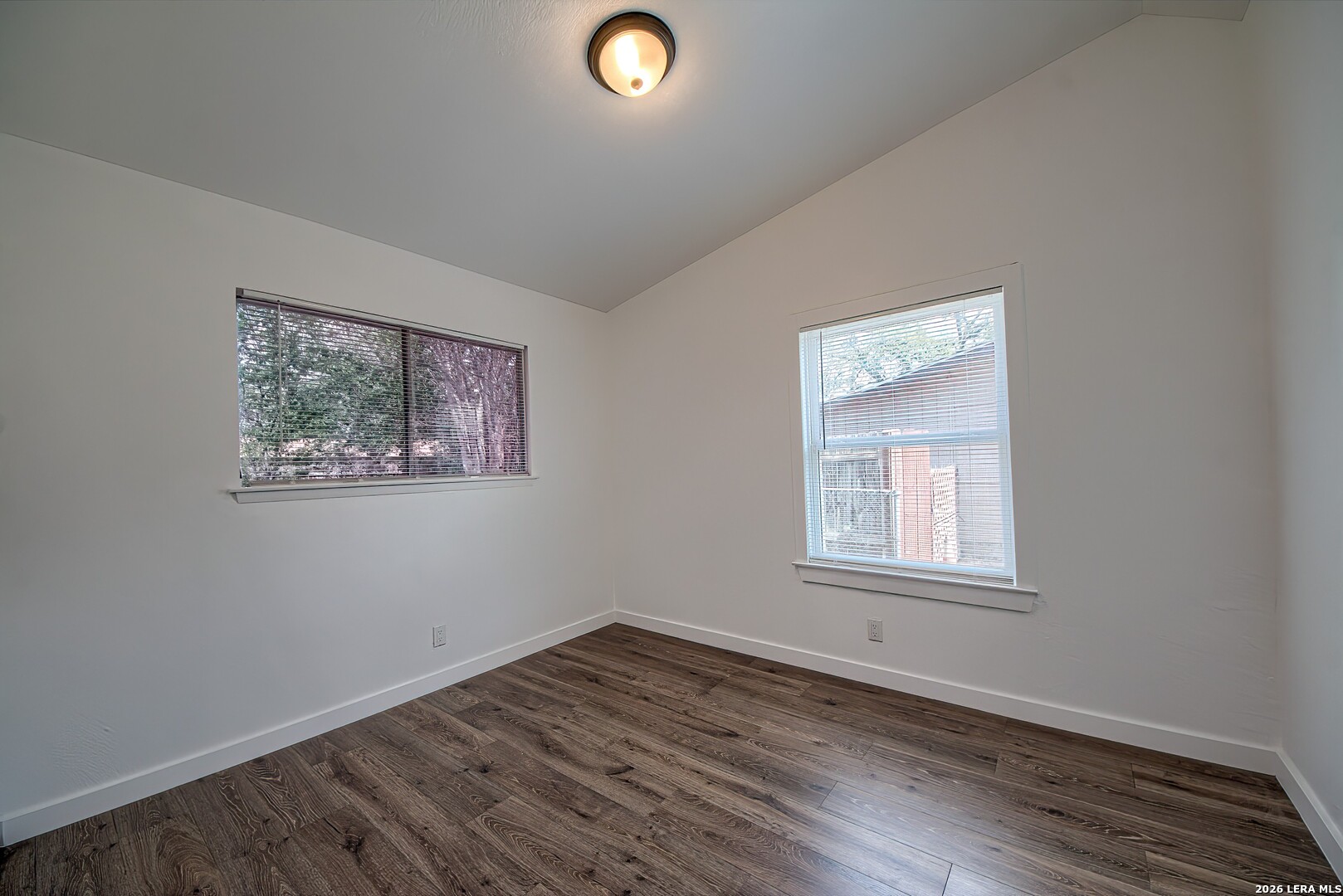 5027 Village Crest San Antonio TX 78218
