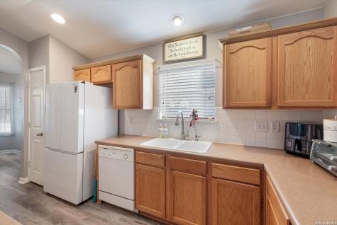 6719 Dragon Creek San Antonio TX 78242