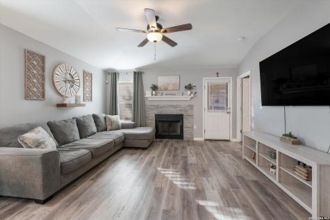 6719 Dragon Creek San Antonio TX 78242