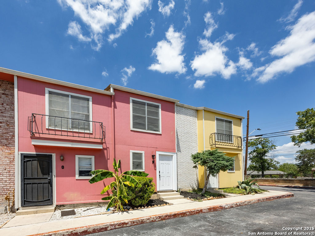 911 Vance Jackson San Antonio TX 78201