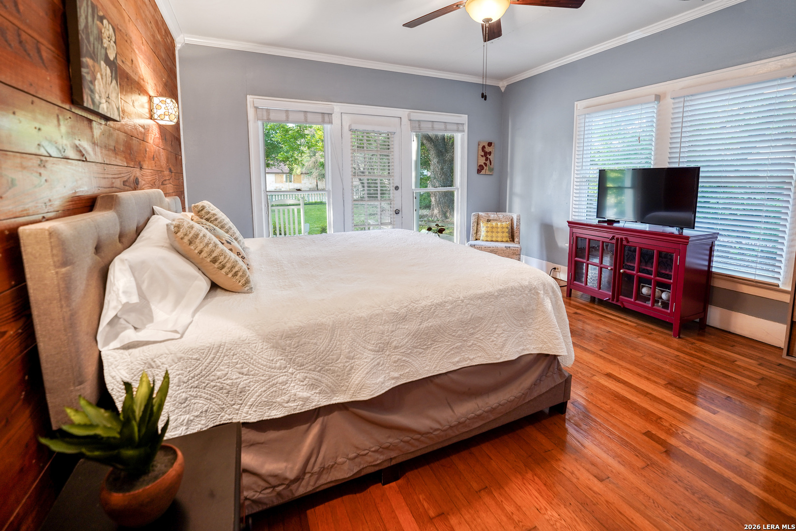 806 E Grayson Street San Antonio TX 78208