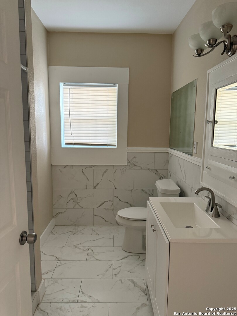 1615 N Interstate 35 San Antonio TX 78208