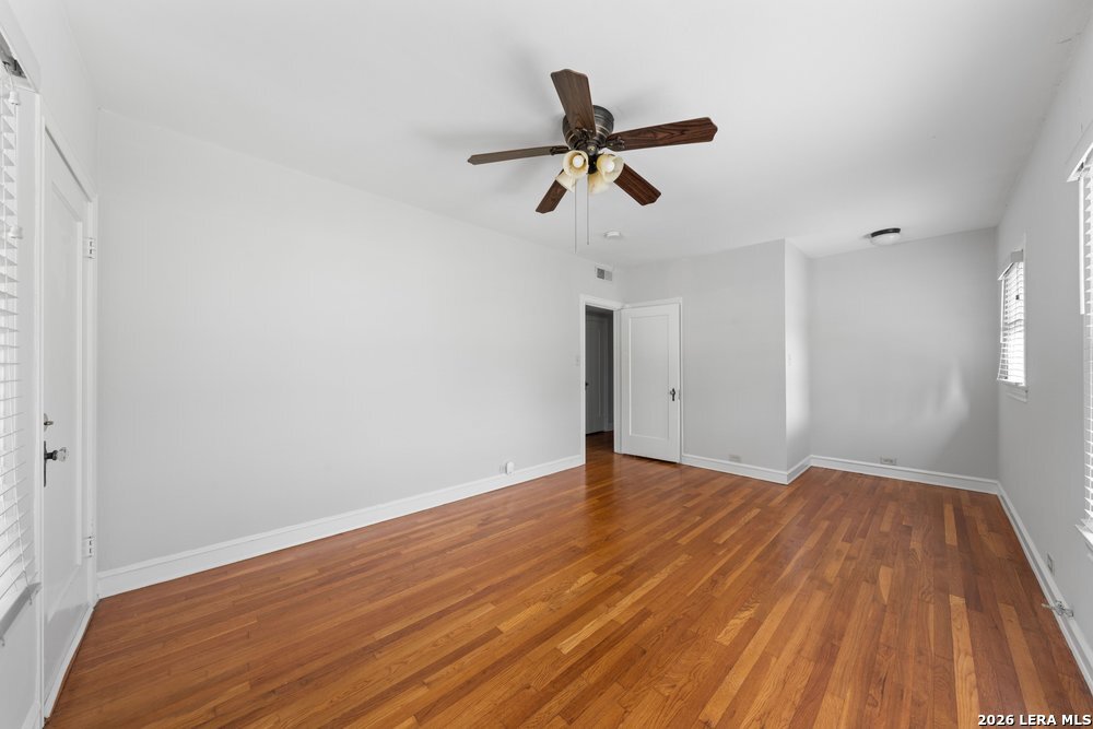 109 W Norwood Court San Antonio TX 78212