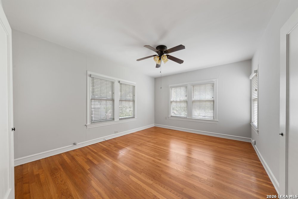 109 W Norwood Court San Antonio TX 78212