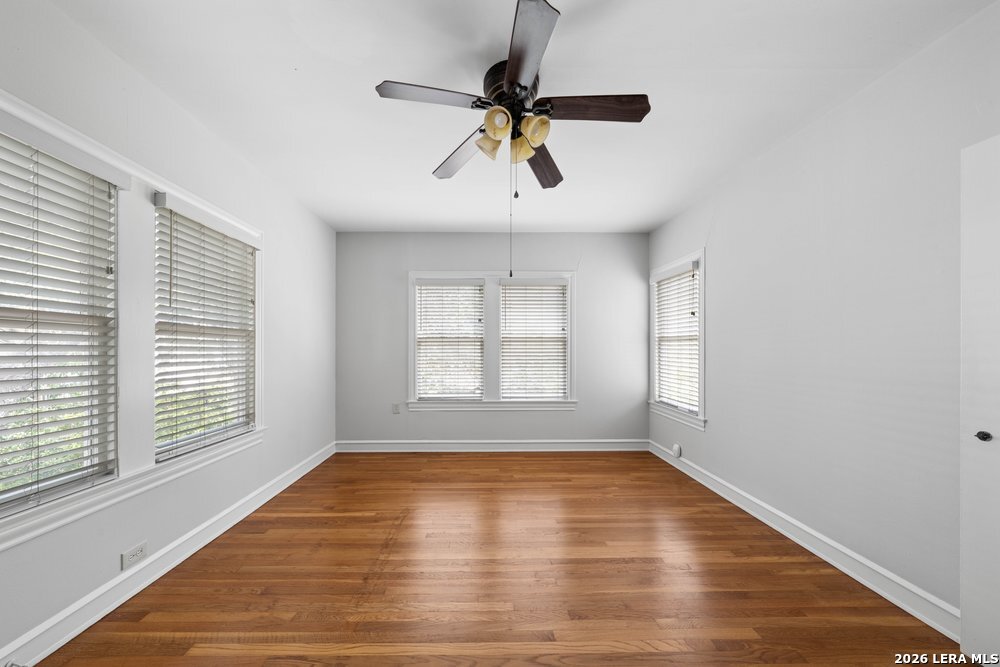 109 W Norwood Court San Antonio TX 78212