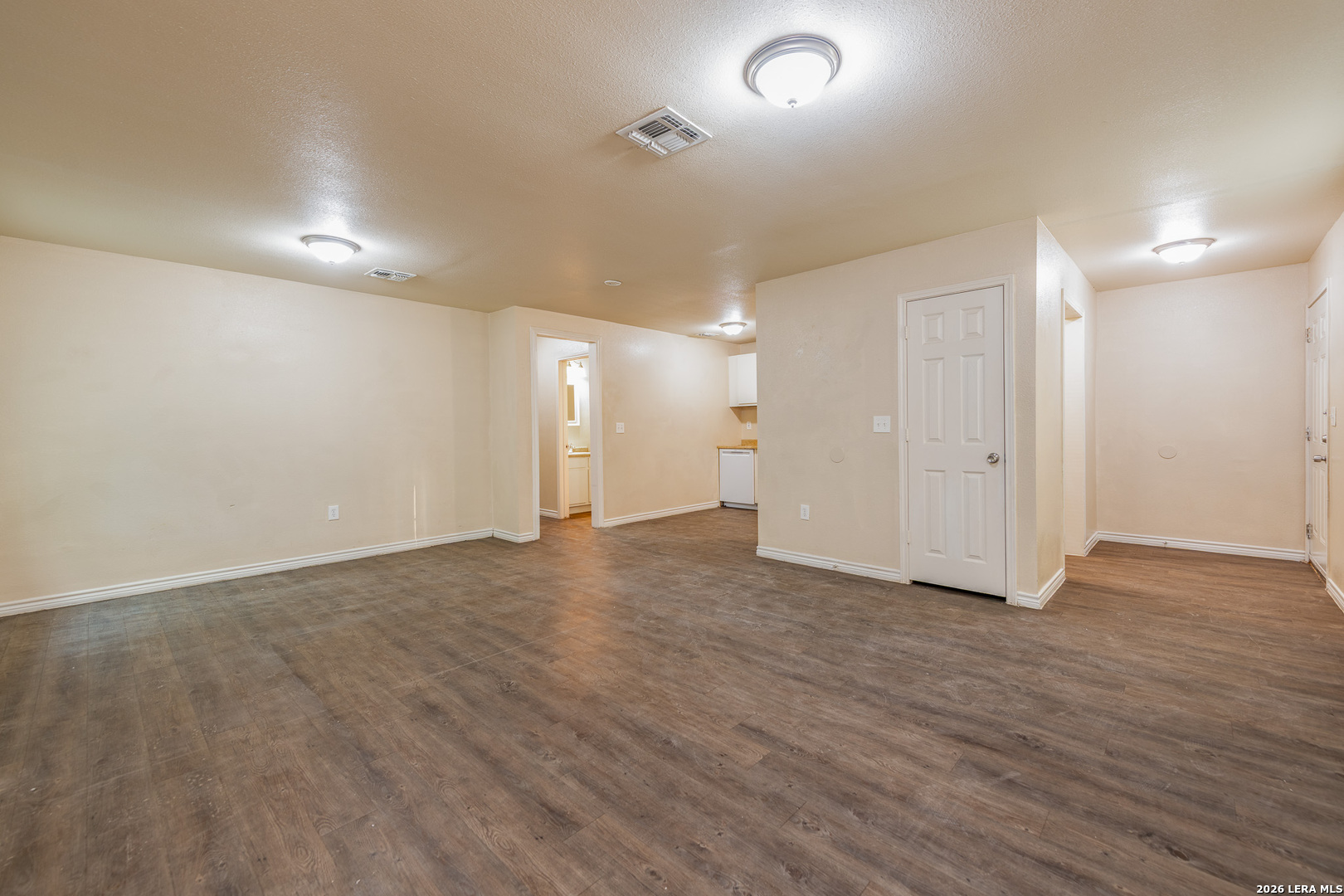 7668 Oak Chase San Antonio TX 78239